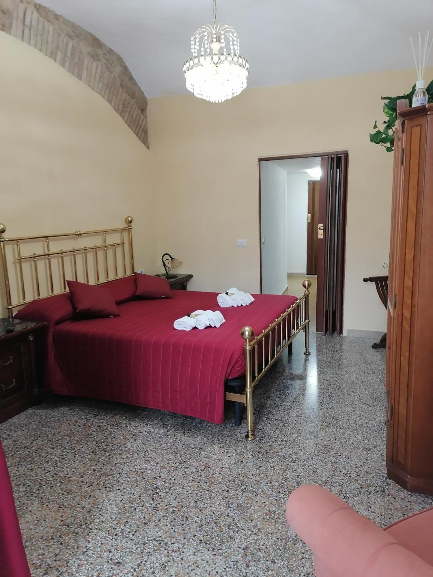 La Torre Della Piramide Hotel Pitigliano Eksteriør billede