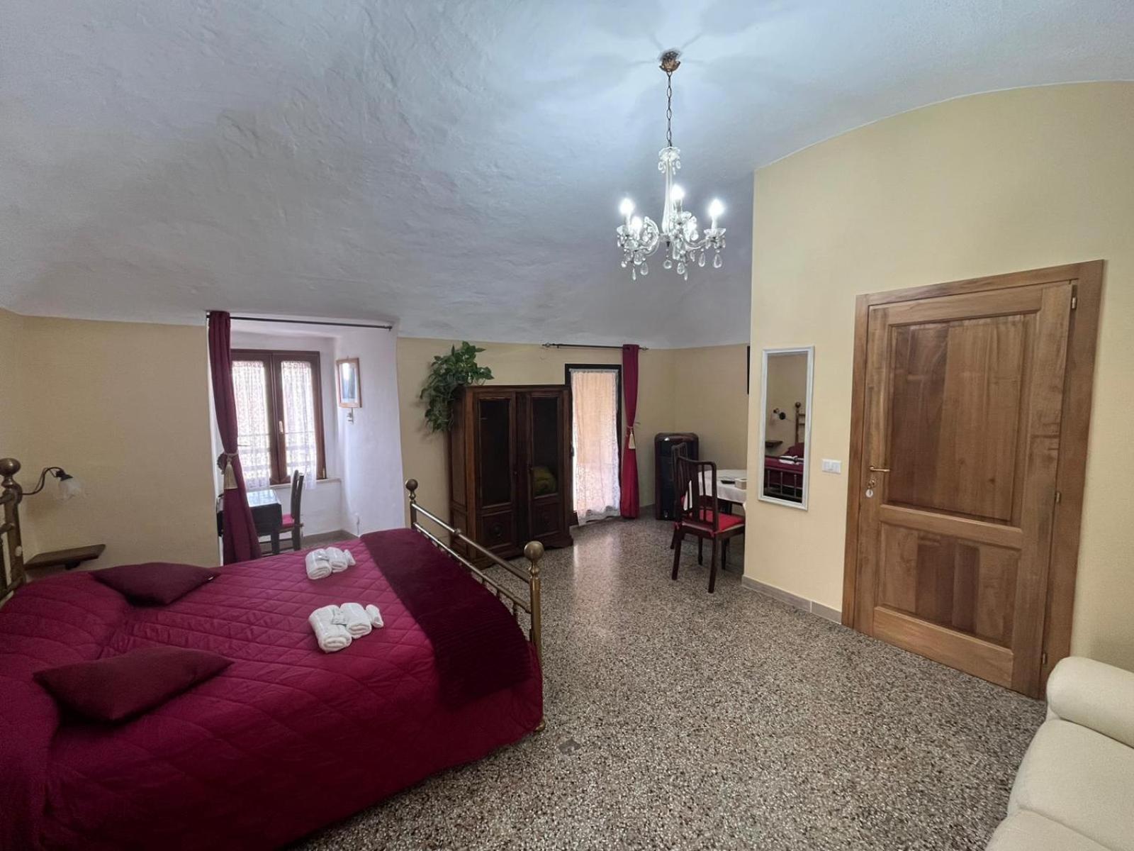 La Torre Della Piramide Hotel Pitigliano Eksteriør billede