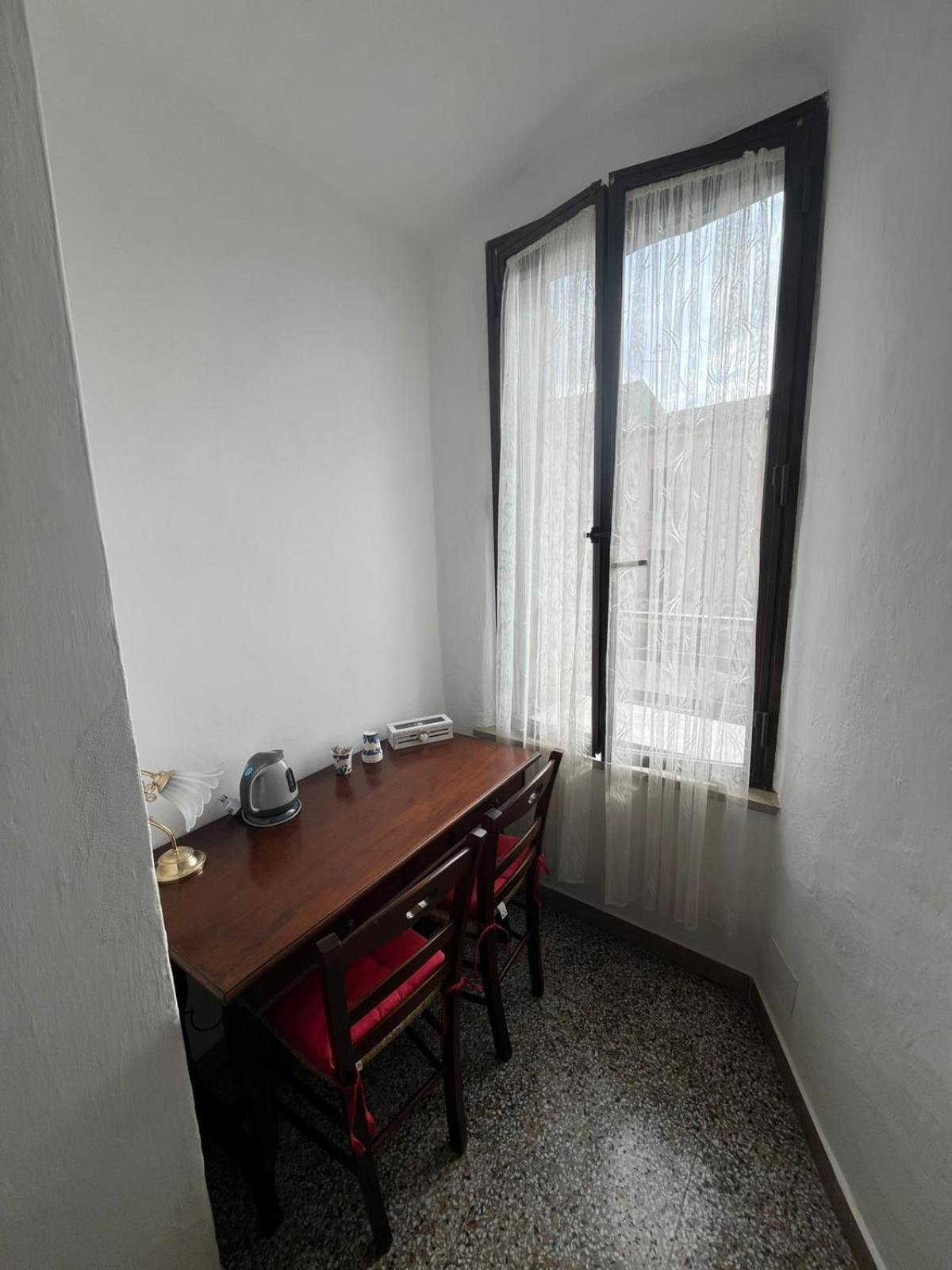 La Torre Della Piramide Hotel Pitigliano Eksteriør billede